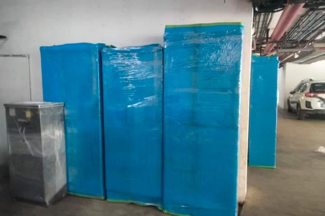 packers and movers working img