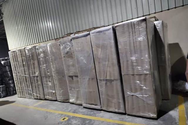 packers and movers working img